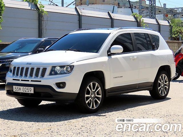 Jeep Compass 2.4 Limited 1st — пробег 88 570 км — фото 2 из 5