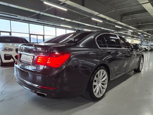 BMW 7-Series 750Li xDrive Individual — пробег 98 760 км — фото 4 из 5