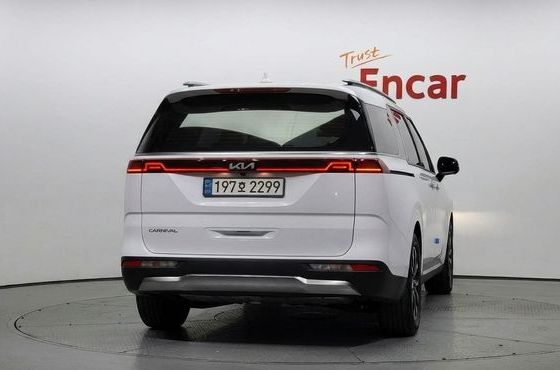 Kia Carnival Gasoline 7-Seater Outdoor Noblesse — пробег 90 301 км — фото 4 из 5