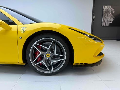 Ferrari F8 3.9 V8 — пробег 16 800 км — фото 3 из 5