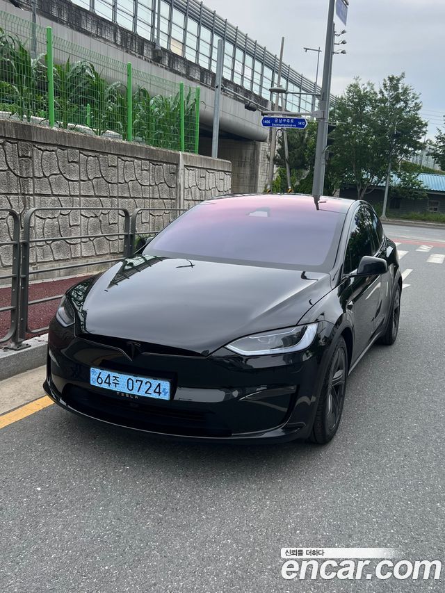 Tesla Model X AWD — пробег 13 200 км — фото 1 из 4