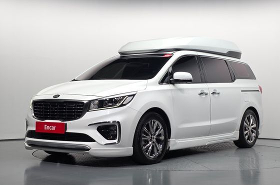 Kia Carnival 9-Seater Hi-Limousine Noblesse Special — пробег 101 825 км — фото 1 из 5