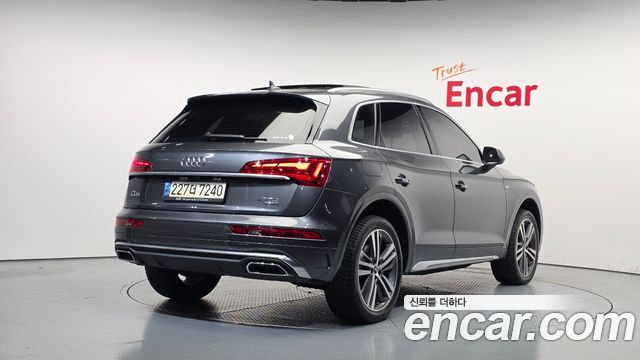 Audi Q5 40 TDI Quattro Premium — пробег 99 862 км — фото 2 из 5