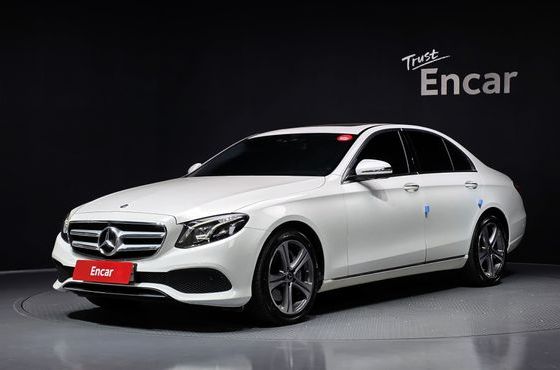 Mercedes-Benz E-Class E300 4MATIC Avnatgarde — пробег 184 815 км — фото 1 из 5