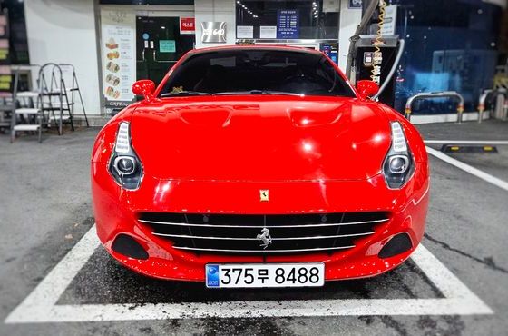 Ferrari California T 3.9 V8 — пробег 27 800 км — фото 2 из 5