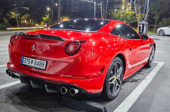 Ferrari California T 3.9 V8 — пробег 27 800 км — фото 4 из 5