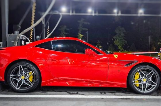 Ferrari California T 3.9 V8 — пробег 27 800 км — фото 5 из 5