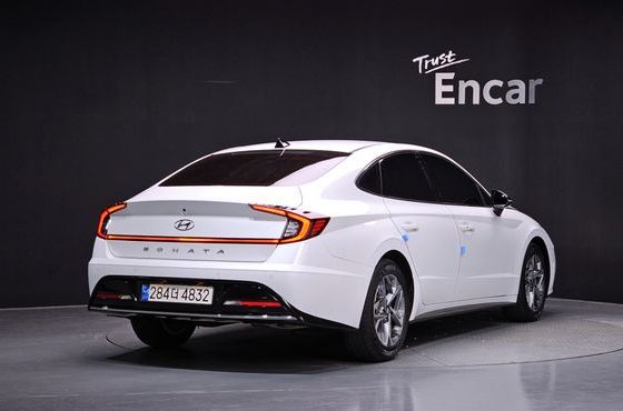 Hyundai Sonata 2.0 Premium Plus — пробег 30 140 км — фото 2 из 5