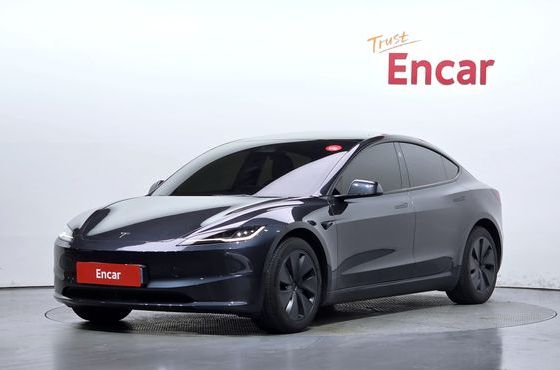 Tesla Model 3 RWD — пробег 28 827 км — фото 1 из 5