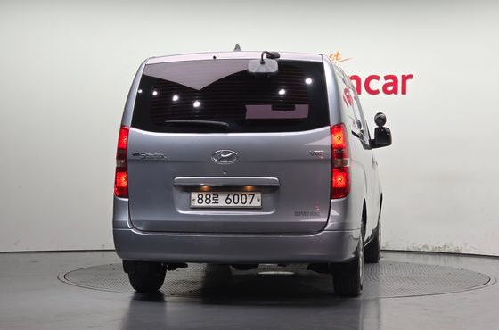 Hyundai Starex Van 3-Seater Smart — пробег 109 003 км — фото 4 из 5