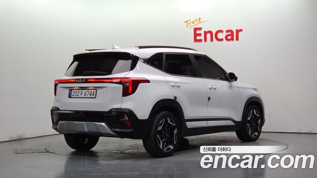 Kia Seltos из Кореи Encar