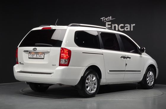 Kia Carnival Grand Carnival GLX Deluxe — пробег 20 760 км — фото 2 из 5