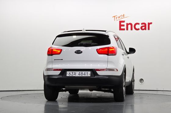 Kia Sportage Diesel 2WD Noblesse — пробег 130 876 км — фото 4 из 5