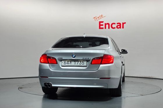 BMW 5-Series 528i xDrive — пробег 67 523 км — фото 4 из 5
