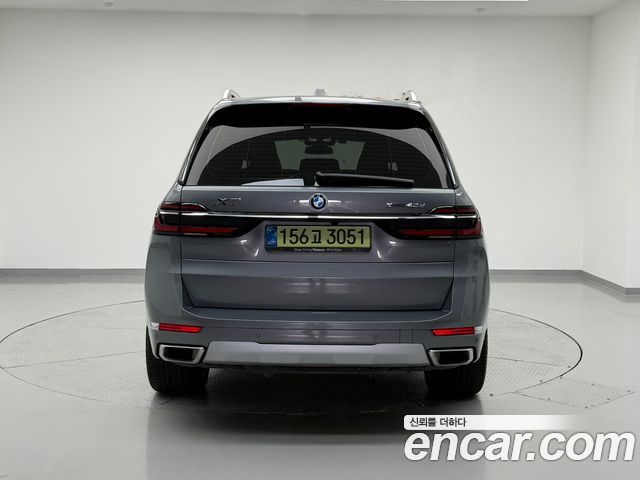 BMW X7 xDrive 40d Design Pure Excellence 7-Seater — пробег 10 600 км — фото 3 из 5