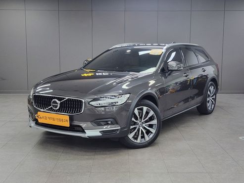 Volvo V90 B5 Ultimate AWD — пробег 91 535 км — фото 1 из 5