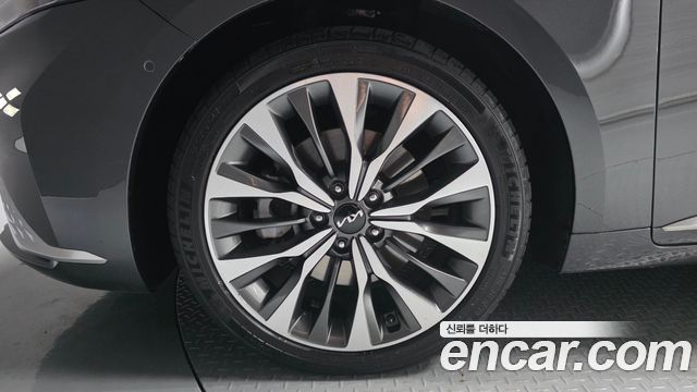 Kia K8 из Кореи Encar