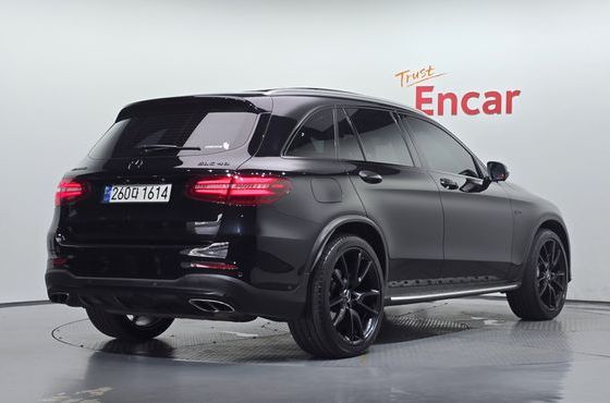 Mercedes-Benz GLC-Class AMG GLC43 4MATIC — пробег 132 057 км — фото 2 из 5