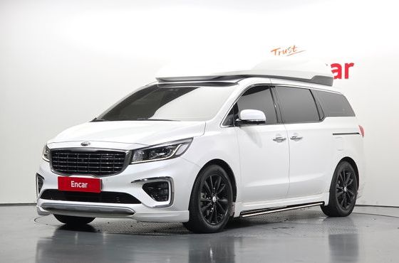 Kia Carnival Gasoline 9-Seater Hi-Limousine Noblesse Special — пробег 109 203 км — фото 1 из 5