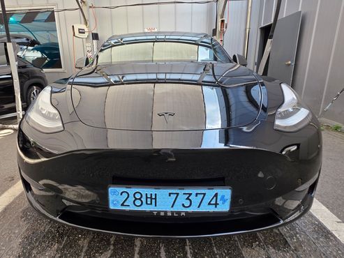 Tesla Model Y Standard Range RWD — пробег 129 921 км — фото 3 из 5