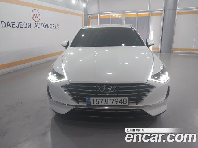 Hyundai Sonata 2.0 Premium — пробег 44 200 км — фото 2 из 5