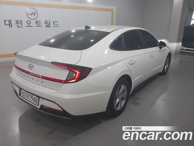 Hyundai Sonata 2.0 Premium — пробег 44 200 км — фото 3 из 5