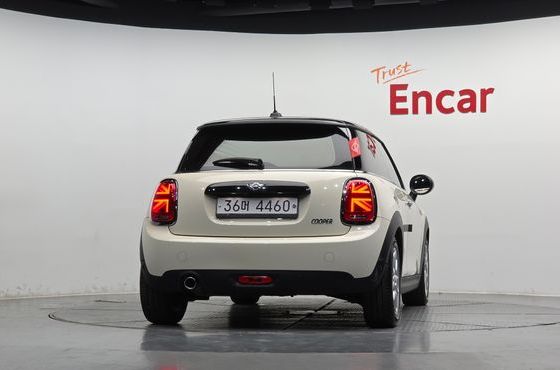 Mini Cooper HIGH Third Generation — пробег 32 804 км — фото 4 из 5
