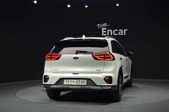Kia Niro 1.6 HEV Prestige — пробег 115 099 км — фото 4 из 5
