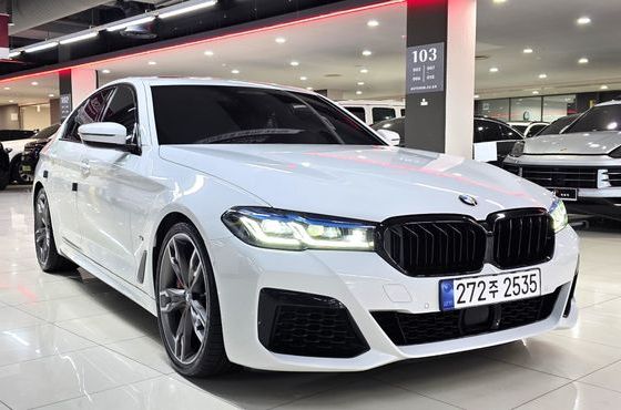BMW 5-Series M550i xDrive — пробег 58 282 км — фото 2 из 5