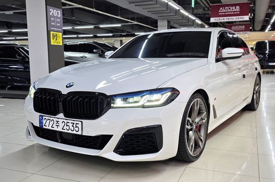 BMW 5-Series M550i xDrive — пробег 58 282 км — фото 3 из 5