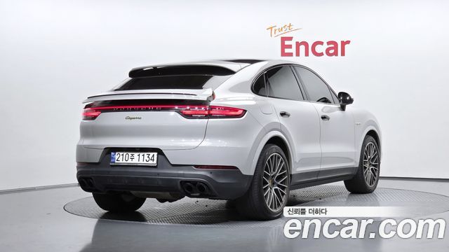 Porsche Cayenne 3.0 E-Hybrid Coupe — пробег 124 872 км — фото 2 из 5