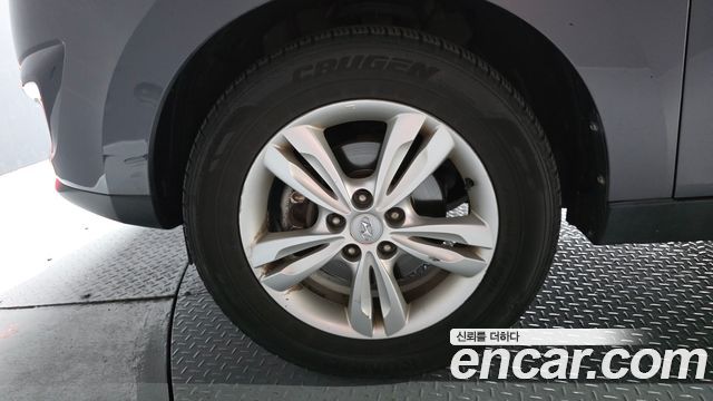 Hyundai Tucson Diesel 2WD X20 Smart — пробег 261 295 км — фото 5 из 5