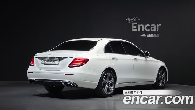 Mercedes-Benz E-Class из Кореи Encar