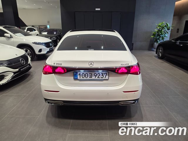 Mercedes-Benz E-Class из Кореи Encar