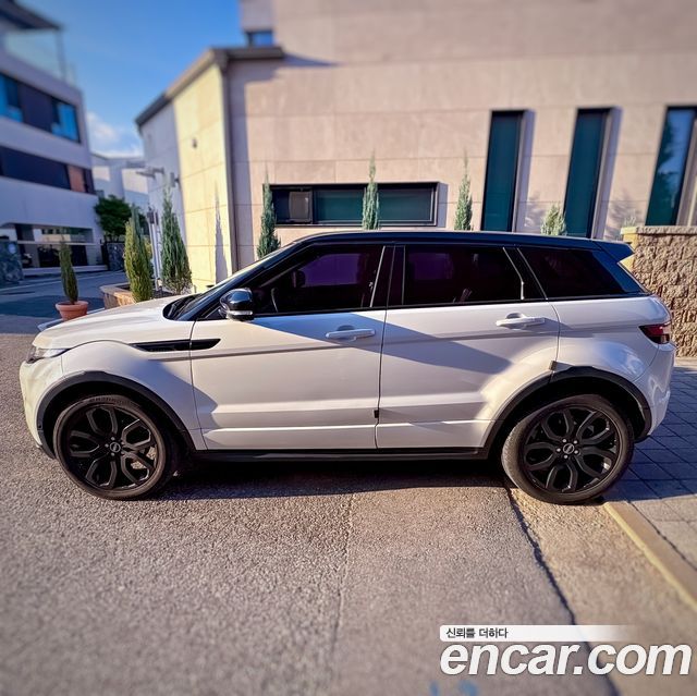 Land Rover Range Rover Evoque 2.2 SD4 Dynamic — пробег 134 000 км — фото 3 из 5