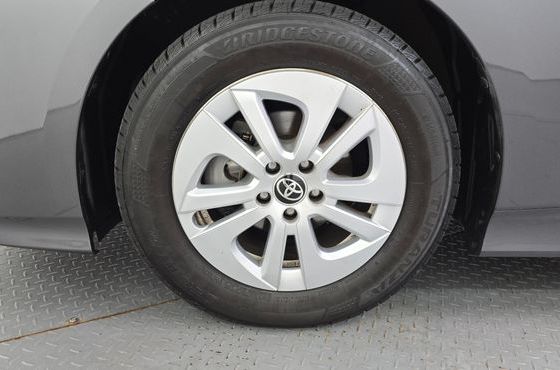 Toyota Prius 1.8 E — пробег 92 910 км — фото 5 из 5