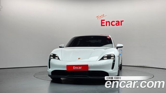 Porsche Taycan Base — пробег 40 834 км — фото 3 из 5