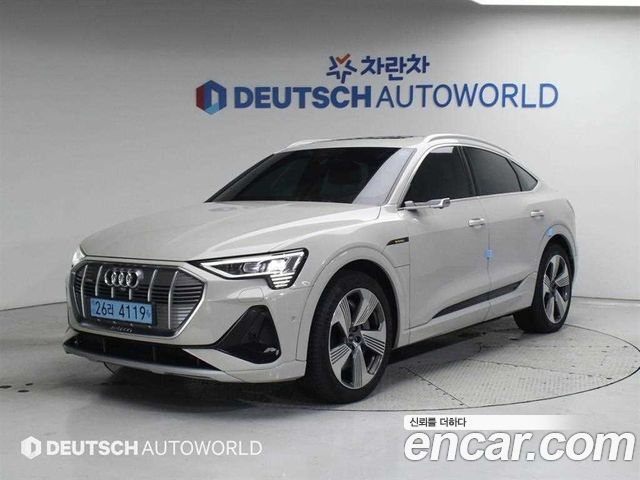 Audi e-tron 55 Quattro Sportback — пробег 48 867 км — фото 1 из 5