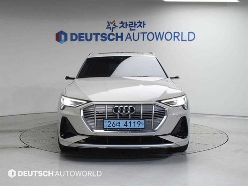 Audi e-tron 55 Quattro Sportback — пробег 48 867 км — фото 3 из 5