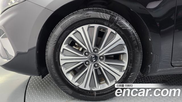 Kia K7 из Кореи Encar