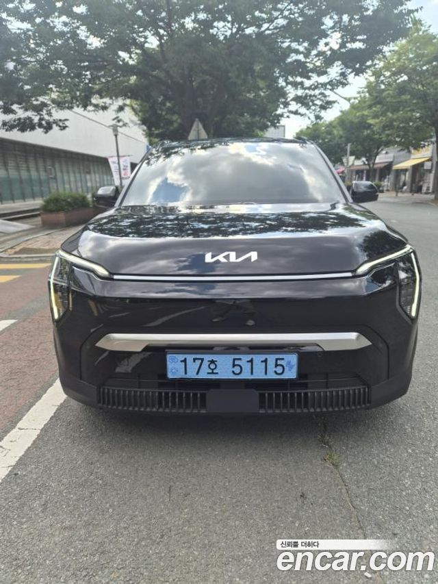 Kia EV3 Long Range 2WD Earth — пробег 6 600 км — фото 1 из 5