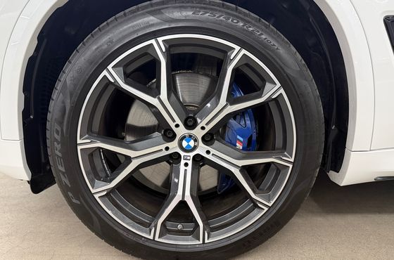 BMW X5 xDrive 40i M Sport — пробег 61 434 км — фото 5 из 5