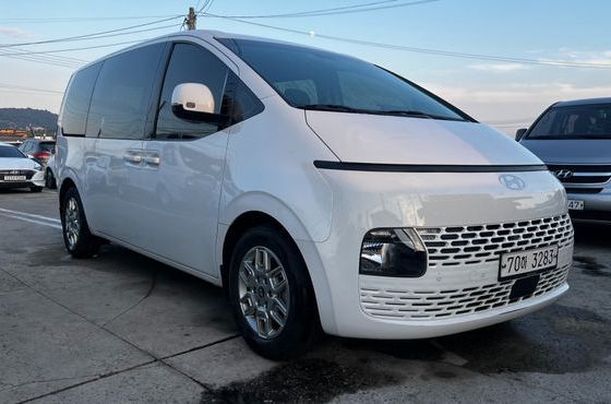 Hyundai Staria Tourer 11-Seater Modern — пробег 59 882 км — фото 2 из 5