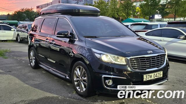 Kia Carnival 9-seater Noblesse — пробег 119 108 км — фото 2 из 5