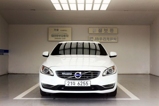 Volvo S60 D3 2nd — пробег 93 000 км — фото 3 из 5