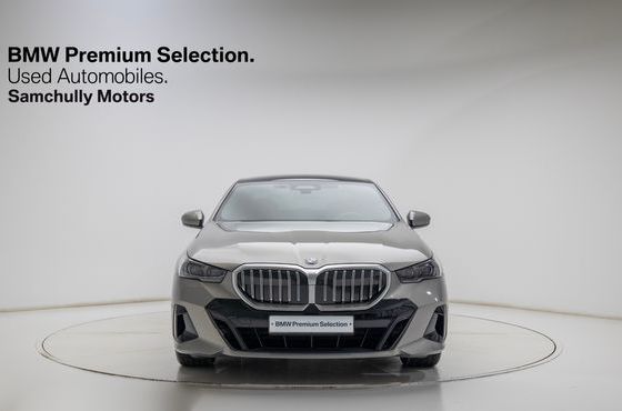 BMW 5-Series 523d M Sport — пробег 10 100 км — фото 3 из 5