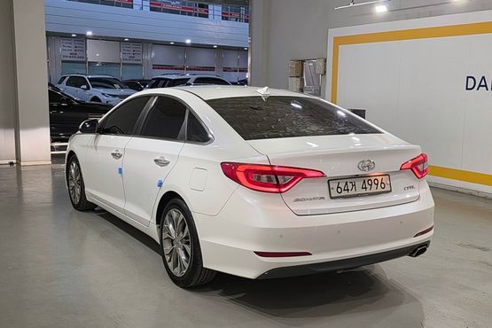 Hyundai Sonata 2.0 Premium — пробег 148 000 км — фото 2 из 5
