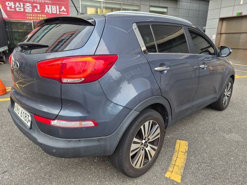Kia Sportage Diesel 2WD Prestige — пробег 257 100 км — фото 4 из 5