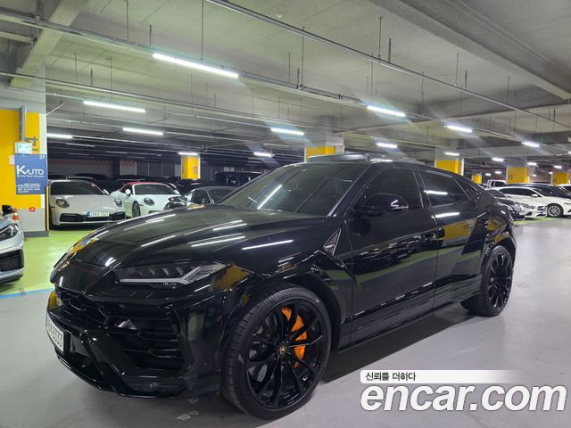 Lamborghini Urus 4.0 V8 — пробег 10 000 км — фото 2 из 5
