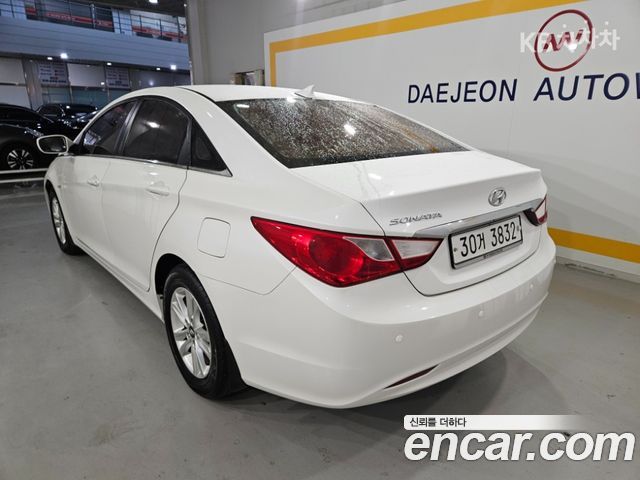 Hyundai Sonata Grand — пробег 131 619 км — фото 3 из 5